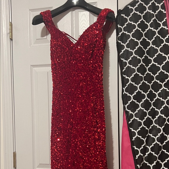 Glamorous Scarlet Sequin Evening Gown - Picture 3 of 8